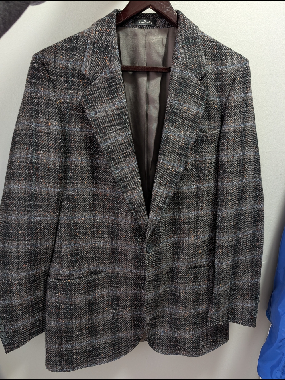 Vtg Pierre Cardin Gray Plaid Sport Coat